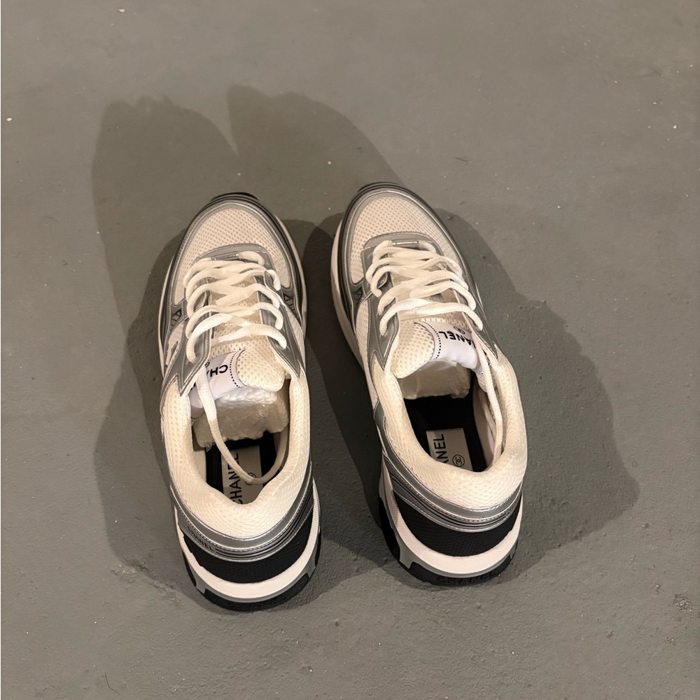 CHANEL Men’s Silver and White Sneakers Size 12 - Picture 3 of 5
